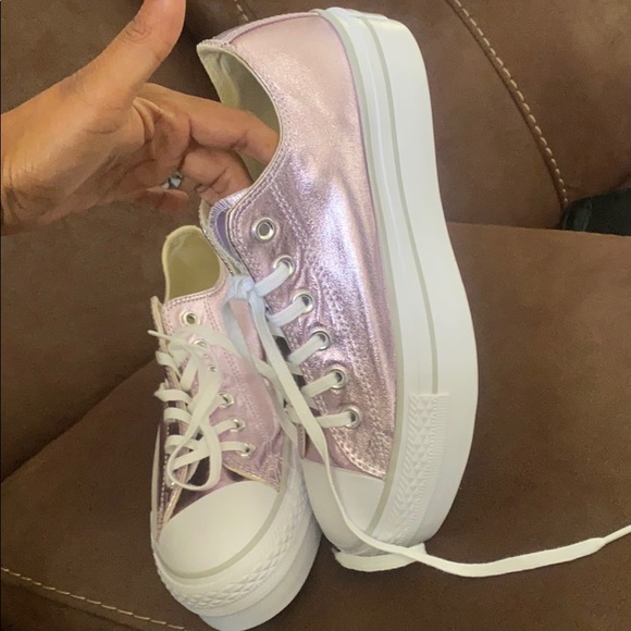 Converse - Picture 2 of 6